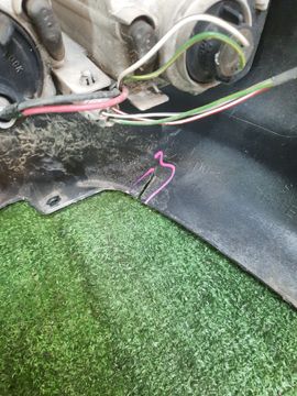 БАМПЕР НА TOYOTA VISTA SV40