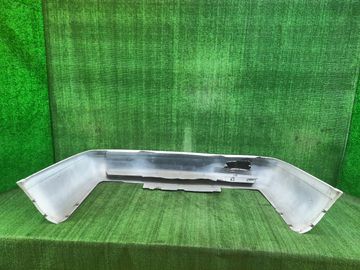 БАМПЕР НА NISSAN BLUEBIRD EU14