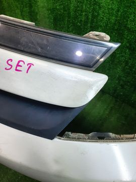 БАМПЕР НА HONDA STREAM RN1