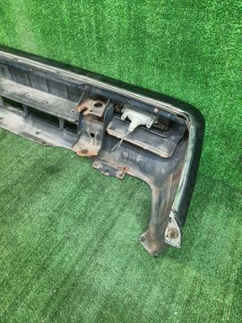 БАМПЕР НА TOYOTA CROWN GS131