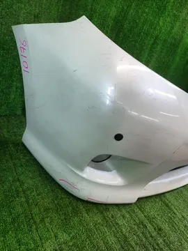 БАМПЕР НА TOYOTA ISIS ZNM10G