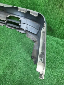 БАМПЕР НА NISSAN LIBERTY PM12