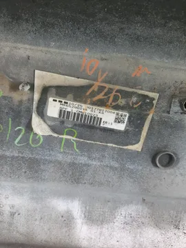 БАМПЕР НА MITSUBISHI PAJERO IO H76W