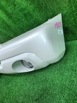 БАМПЕР НА MITSUBISHI PAJERO IO H76W