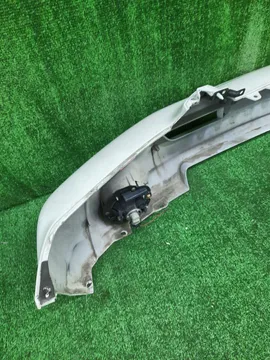 БАМПЕР НА MITSUBISHI PAJERO IO H76W