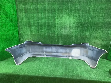 БАМПЕР НА TOYOTA COROLLA  AXIO NZE141