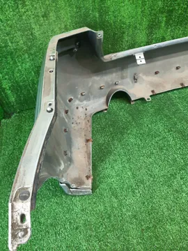 БАМПЕР НА MITSUBISHI CHARIOT GRANDIS N84W