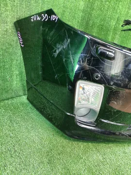 БАМПЕР НА TOYOTA PRIUS ZVW30