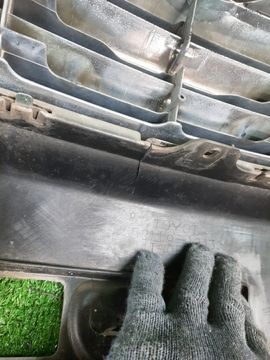 БАМПЕР НА TOYOTA COROLLA NZE121