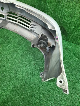 БАМПЕР НА TOYOTA VISTA SV50