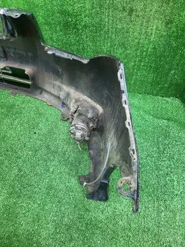 БАМПЕР НА TOYOTA COROLLA  AXIO NZE141