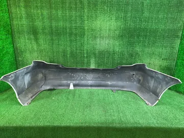 БАМПЕР НА TOYOTA COROLLA  AXIO NZE141