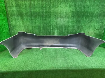 БАМПЕР НА TOYOTA COROLLA  AXIO NZE141