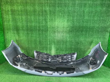 БАМПЕР НА TOYOTA PRIUS ZVW30