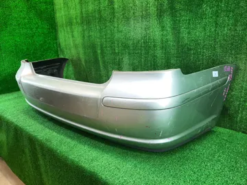 БАМПЕР НА TOYOTA AVENSIS AZT250