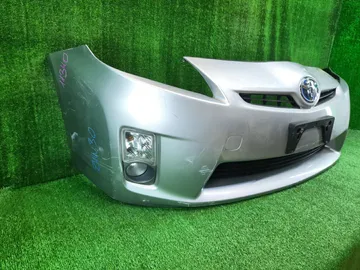 БАМПЕР НА TOYOTA PRIUS ZVW30