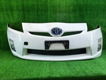 БАМПЕР НА TOYOTA PRIUS ZVW30