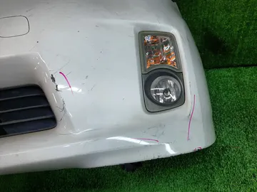 БАМПЕР НА TOYOTA PRIUS ZVW30