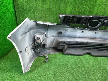 БАМПЕР НА TOYOTA PRIUS ZVW30