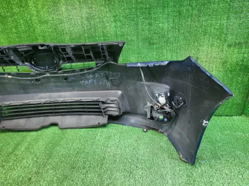 БАМПЕР НА TOYOTA PRIUS ZVW30