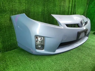 БАМПЕР НА TOYOTA PRIUS ZVW30
