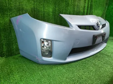 БАМПЕР НА TOYOTA PRIUS ZVW30