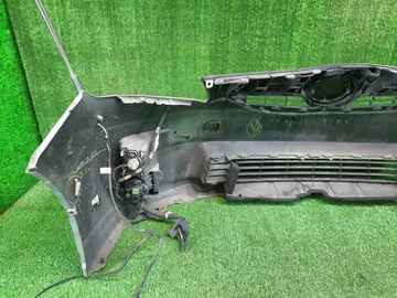 БАМПЕР НА TOYOTA PRIUS ZVW30