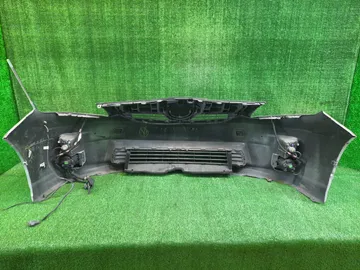 БАМПЕР НА TOYOTA PRIUS ZVW30