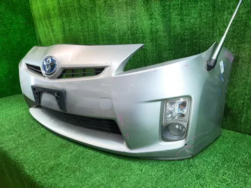 БАМПЕР НА TOYOTA PRIUS ZVW30