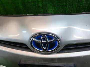 БАМПЕР НА TOYOTA PRIUS ZVW30