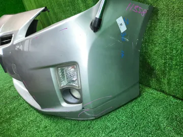 БАМПЕР НА TOYOTA PRIUS ZVW30