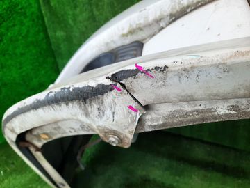 БАМПЕР НА SUBARU LEGACY BH5