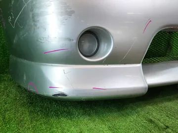 БАМПЕР НА NISSAN TINO V10