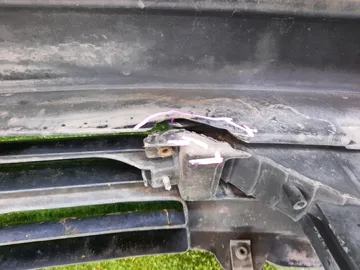 БАМПЕР НА TOYOTA CROWN JZS151