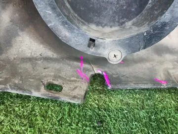 БАМПЕР НА MITSUBISHI PAJERO IO H67W