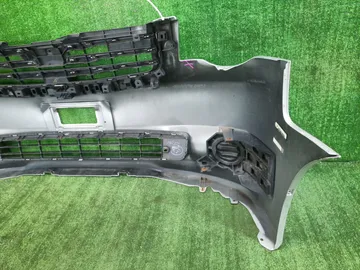 БАМПЕР НА TOYOTA NOAH ZRR70G 