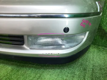 БАМПЕР НА TOYOTA VISTA SV50
