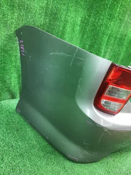 БАМПЕР НА TOYOTA ISIS ZNM10G
