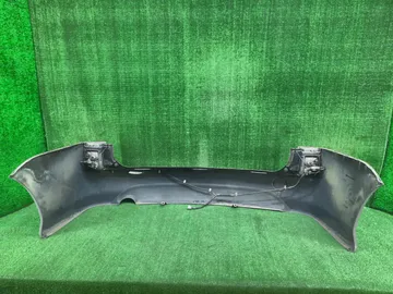 БАМПЕР НА TOYOTA ISIS ZNM10G