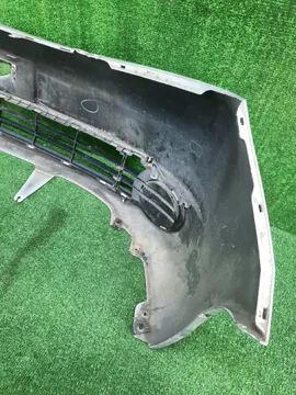 БАМПЕР НА TOYOTA ISIS ZNM10G