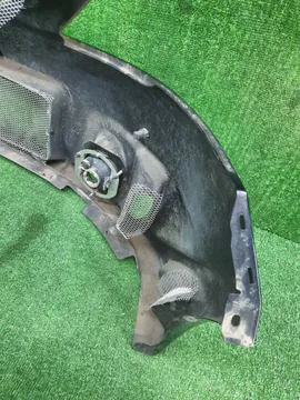 БАМПЕР НА MITSUBISHI GRANDIS NA4W