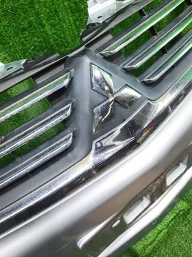 БАМПЕР НА MITSUBISHI GRANDIS NA4W