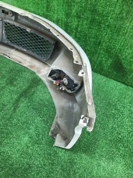 БАМПЕР НА MITSUBISHI LEGNUM EC3W