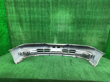 БАМПЕР НА TOYOTA CRESTA GX100