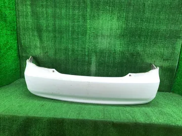 БАМПЕР НА TOYOTA COROLLA  AXIO NZE141