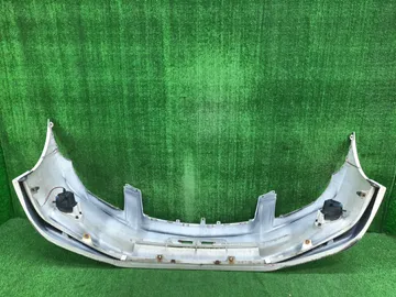 БАМПЕР НА TOYOTA COROLLA  AXIO NZE141
