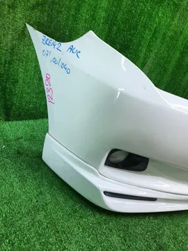 БАМПЕР НА TOYOTA COROLLA  AXIO NZE141