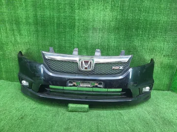 БАМПЕР НА HONDA STREAM RN6