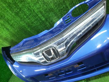БАМПЕР НА HONDA FIT GP1