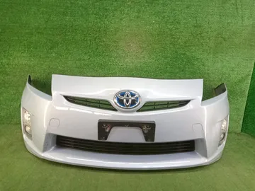 БАМПЕР НА TOYOTA PRIUS ZVW30